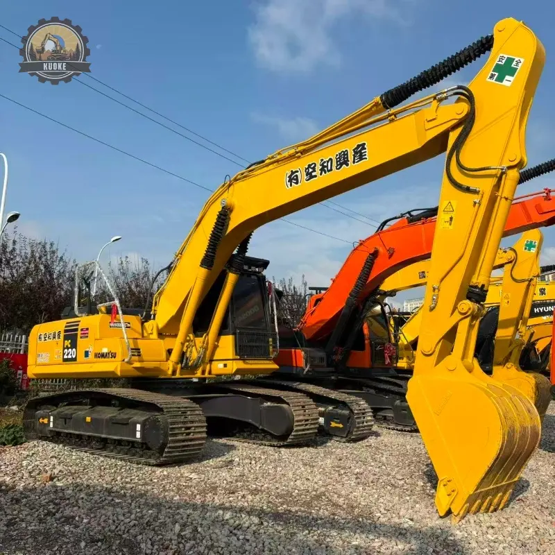 Second hand Komatsu 220-8 hydraulic crawler excavator nice condition high performance machine