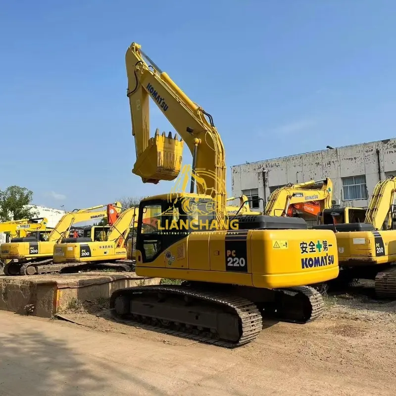 Used Digger Komatsu PC220-7 mid-size excavators for sale