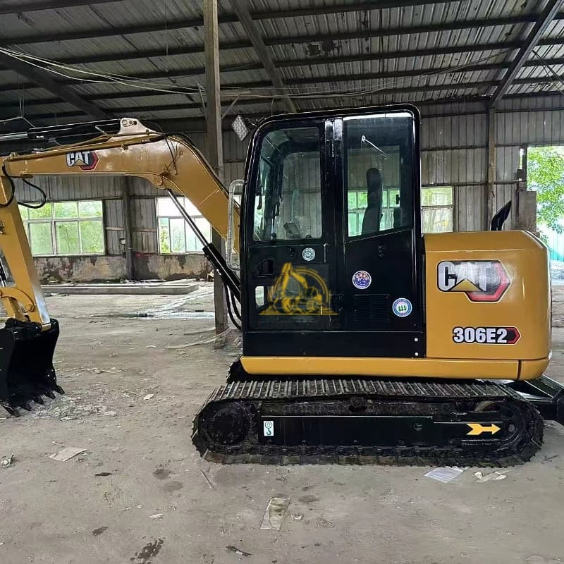 Excavadora Caterpillar 306E2 de segunda mano y bajo consumo de combustible en venta.