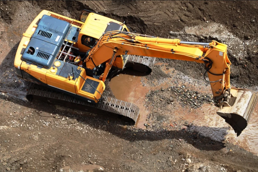 Mini vs. Large Used Excavators: How to Choose the Right Size for Infrastructure Projects 2 Used Large Crawler Excavator