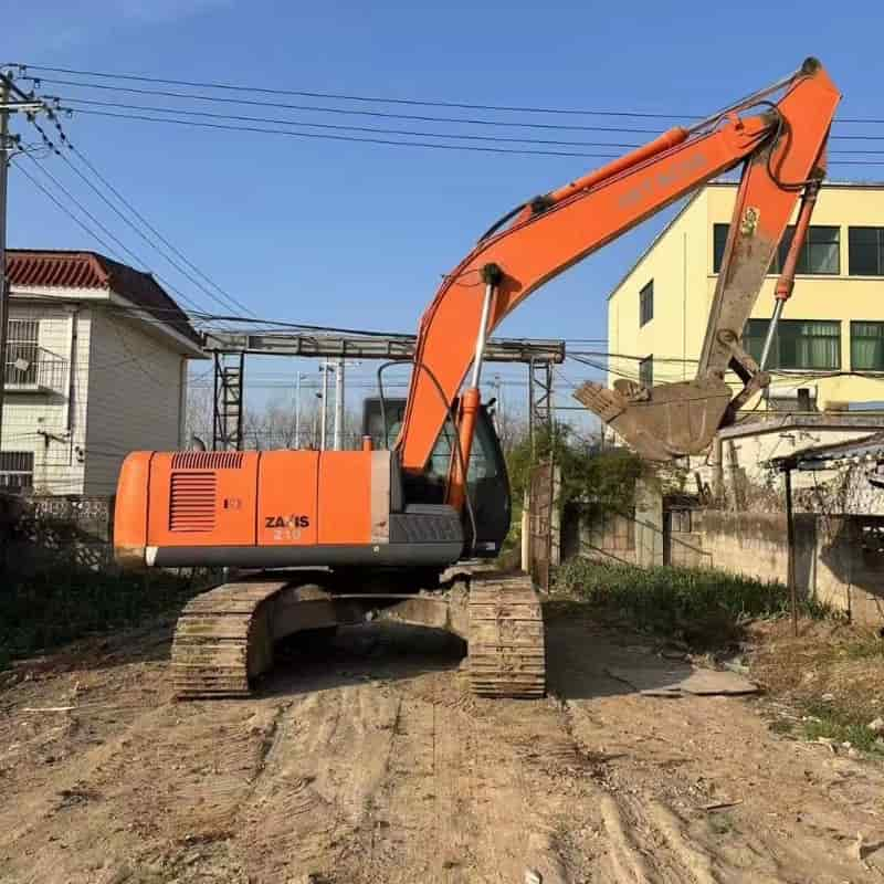 Hitachi ZX210 Used Medium Excavator 21Ton