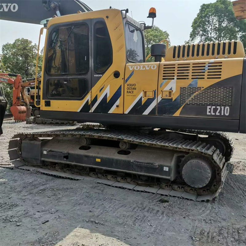 Used Original Volvo EC210 Crawler Excavator For Sale - High-End Performance,Attractive Discount