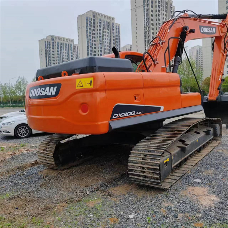 Orignal Best Price Secondhand Doosan DX300 Excavator in Good Condition With High Performance