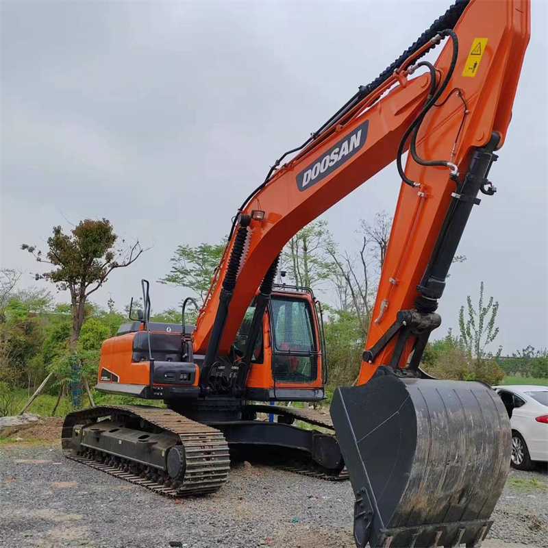 High Performance Used Doosan DX300 Excavator Good Used Excavator With Excellent Working Condition