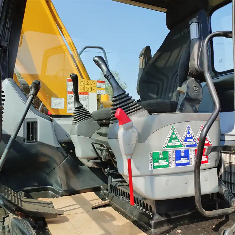 Cheap Price Japan Excavator Small Digger Komatsu PC110 Crawler Excavator 11ton For Sale