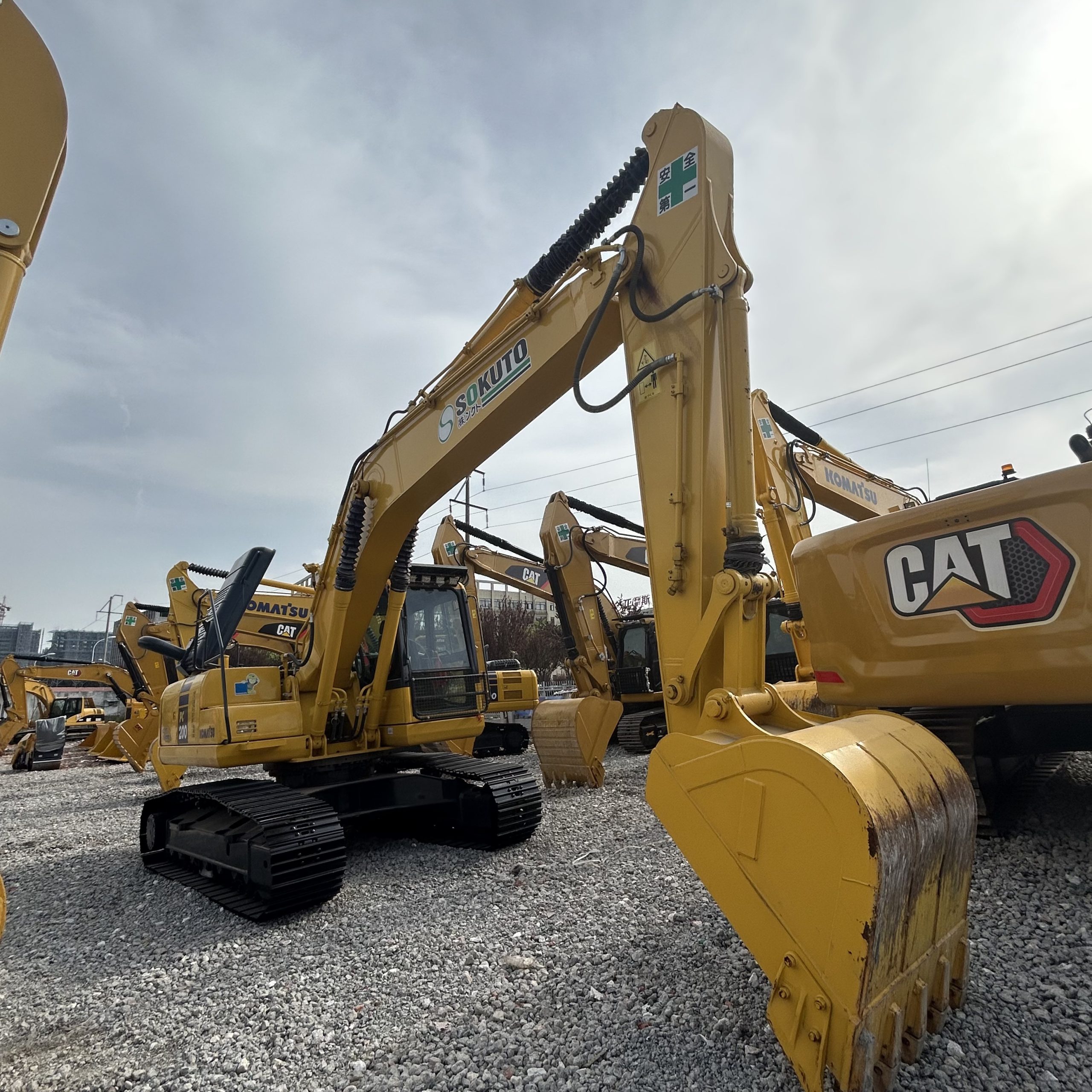 Best Qualify Used Japan Komatsu Pc200 Excavator Original Design Secondhand Construction Equipment Komatsu for Sale 2 Best Qualify Used Japan Komatsu Pc200 Excavator Original Design Secondhand Construction Equipment Komatsu for Sale