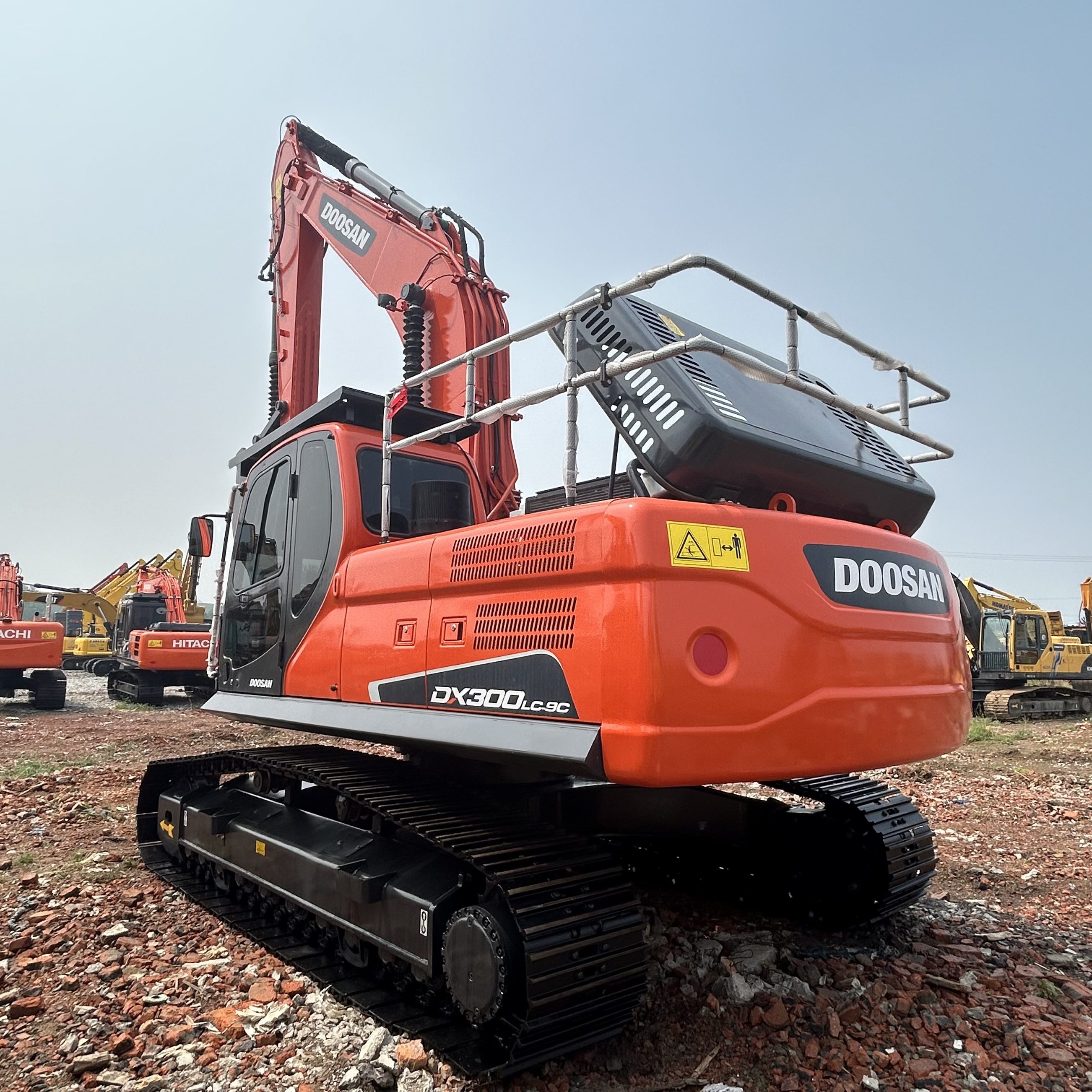 Orignal Best Price Secondhand Doosan DX300 Excavator 30Tons Digger in Nice Condition