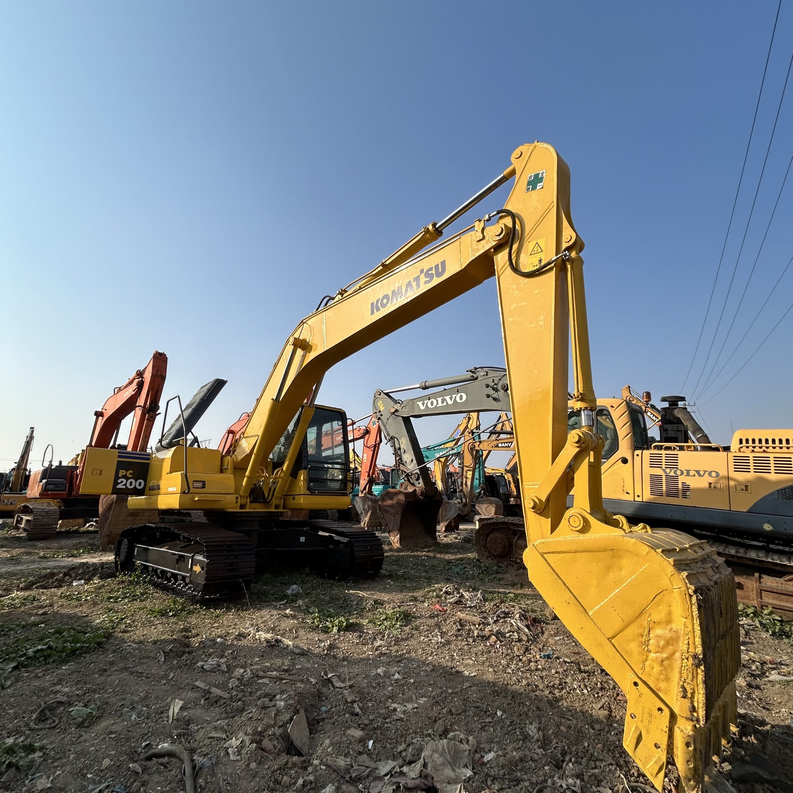 Best Qualify Used Japan Komatsu Pc200 Heavy Excavator With Best Price Original Secondhand Komatsu for Sale