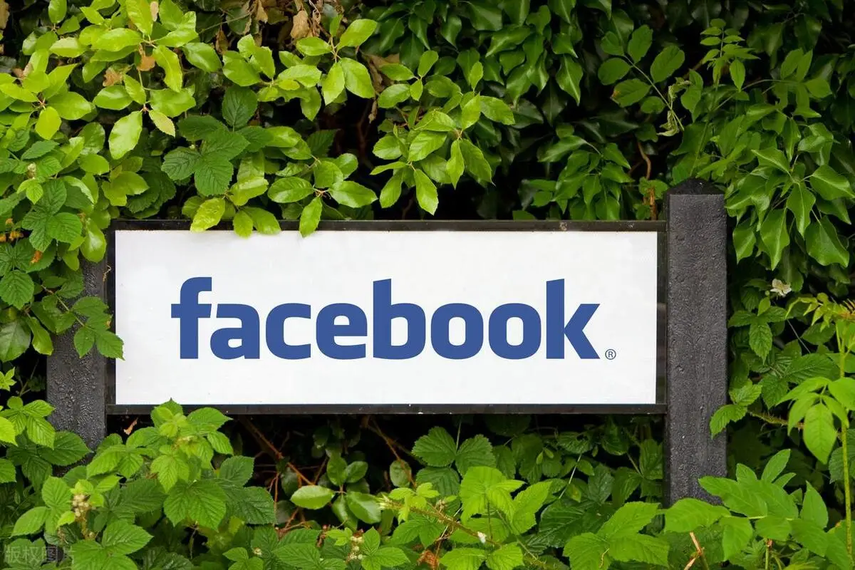 Facebook并不是传统意义上的采购搜索渠道，但它拥有大量海外行业从业者和企业用户。