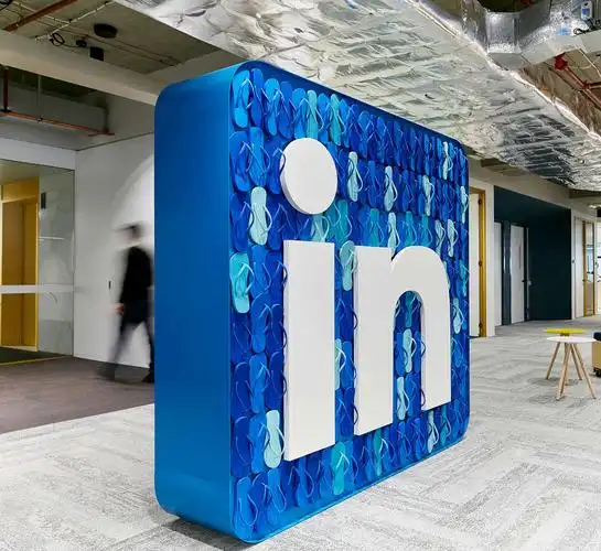 对于海外买家来说，LinkedIn企业主页更像是企业的一个长期品牌触点。