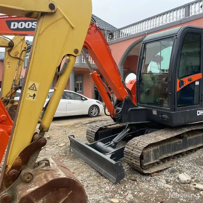 Good Condition Used Doosan DH60 Mini Excavator China Supplier