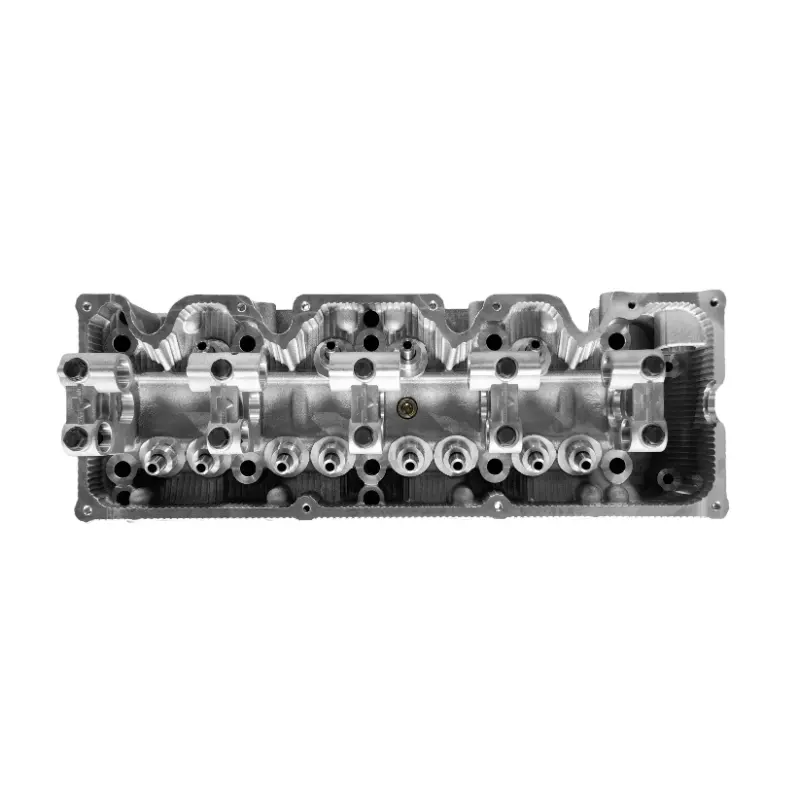 Culasse en aluminium pour moteur Isuzu G6 2.6 SOHC Culasse 12 soupapes de style OEM pour Isuzu TF Pickup 2.6L Culasse complète Isuzu G6 avec soupapes et arbre à cames Ensemble de culasse de moteur Holden Rodeo 2.6 Culasse Isuzu 2.6L G6 pour moteurs EFI ou à carburateur