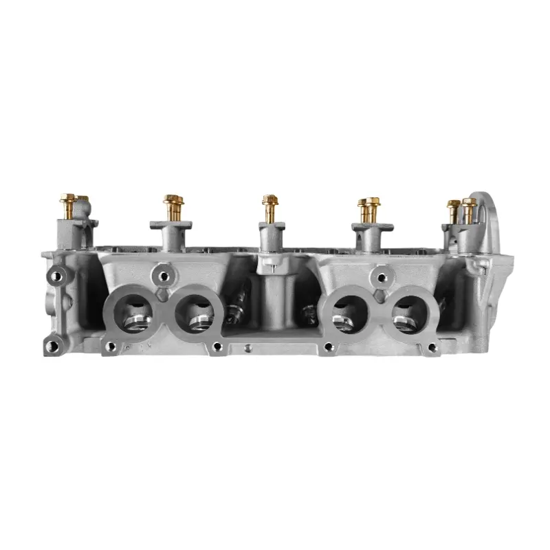 Remplacement de la culasse du moteur F2 Culasse B2200 Culasse du moteur F2 626