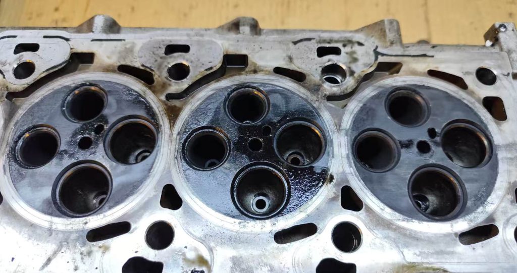 Z20S Cylinder Head Valve Guide Oil Leakage Analysis