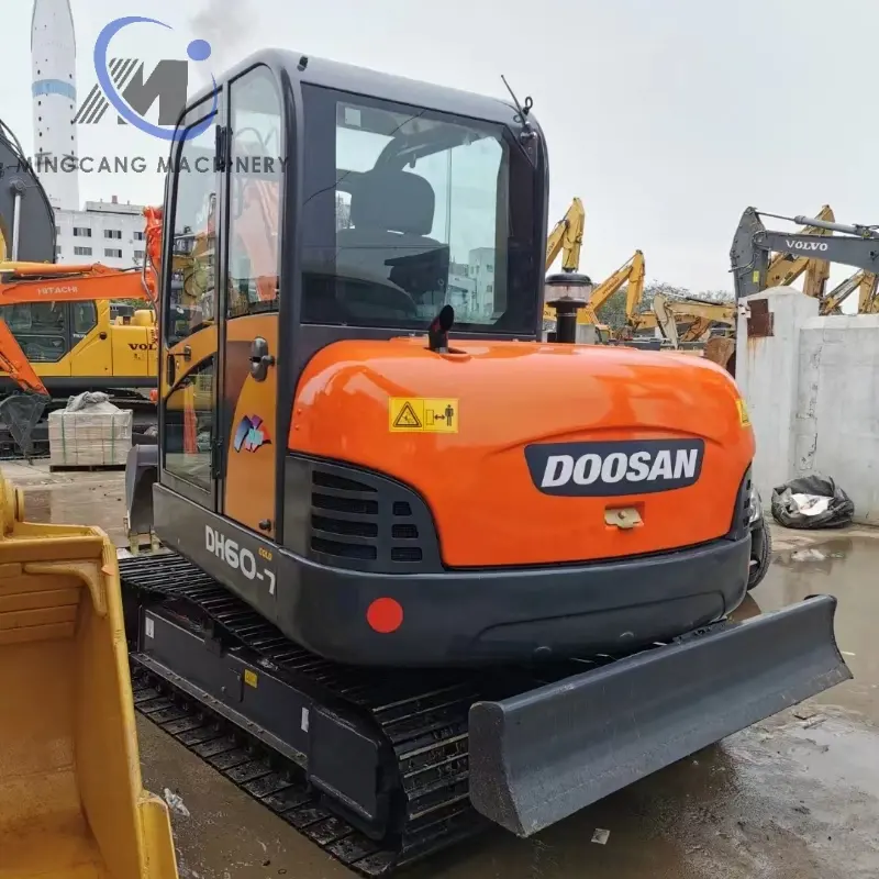 used Doosan excavator DH60-7 (1)