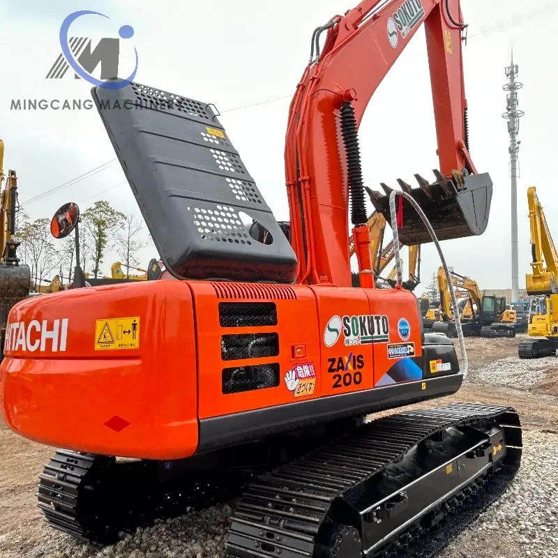 used Hitachi excavator ZX200 (1)