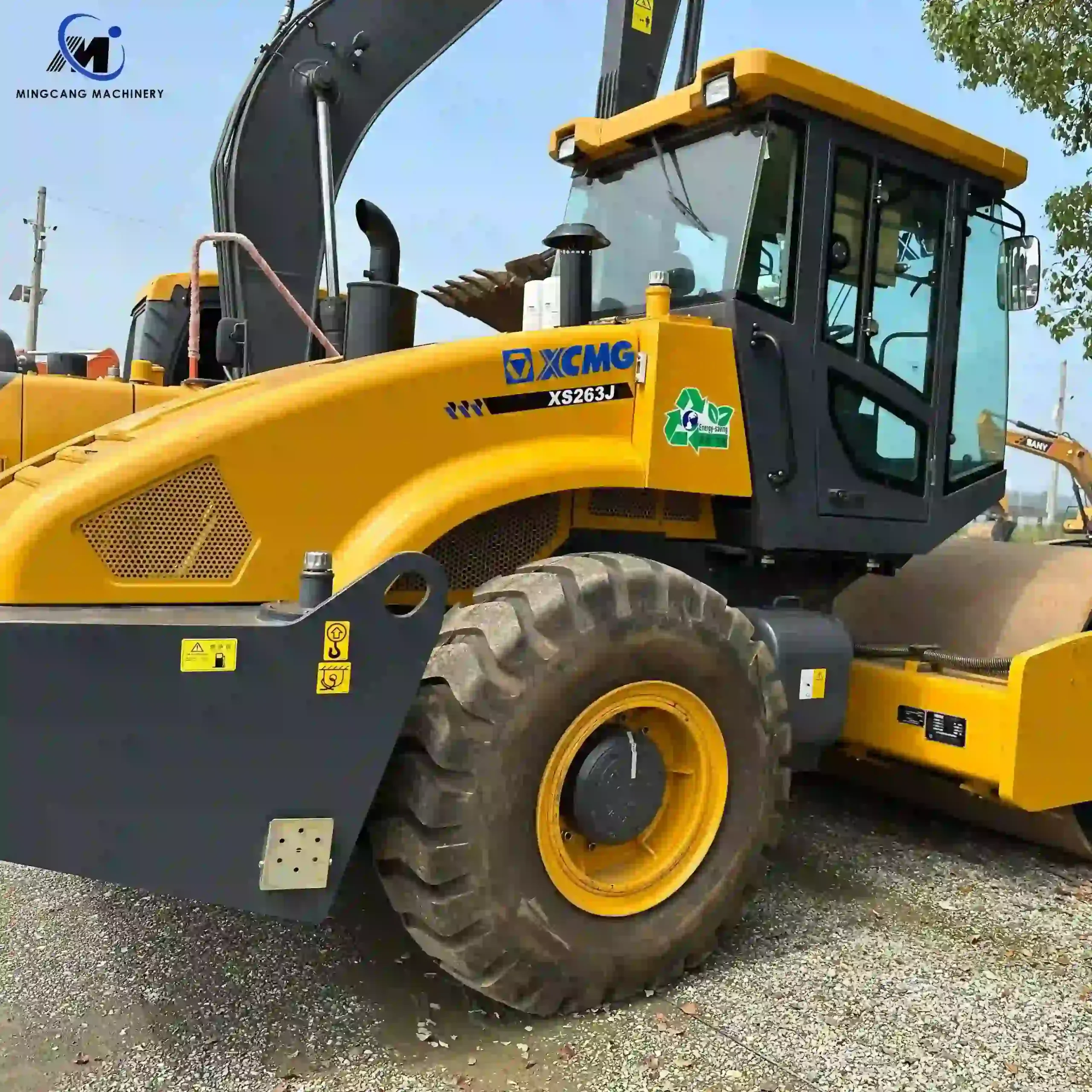 مدحلة XCMG XS263J مستعملة 26 طن بجودة جيدة للبيع