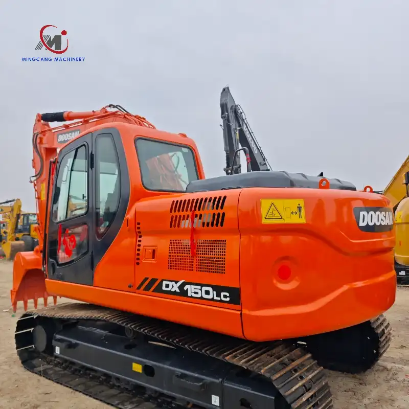 Used Doosan DX150 excavator 15ton excavator Korea brand Excavator For sale