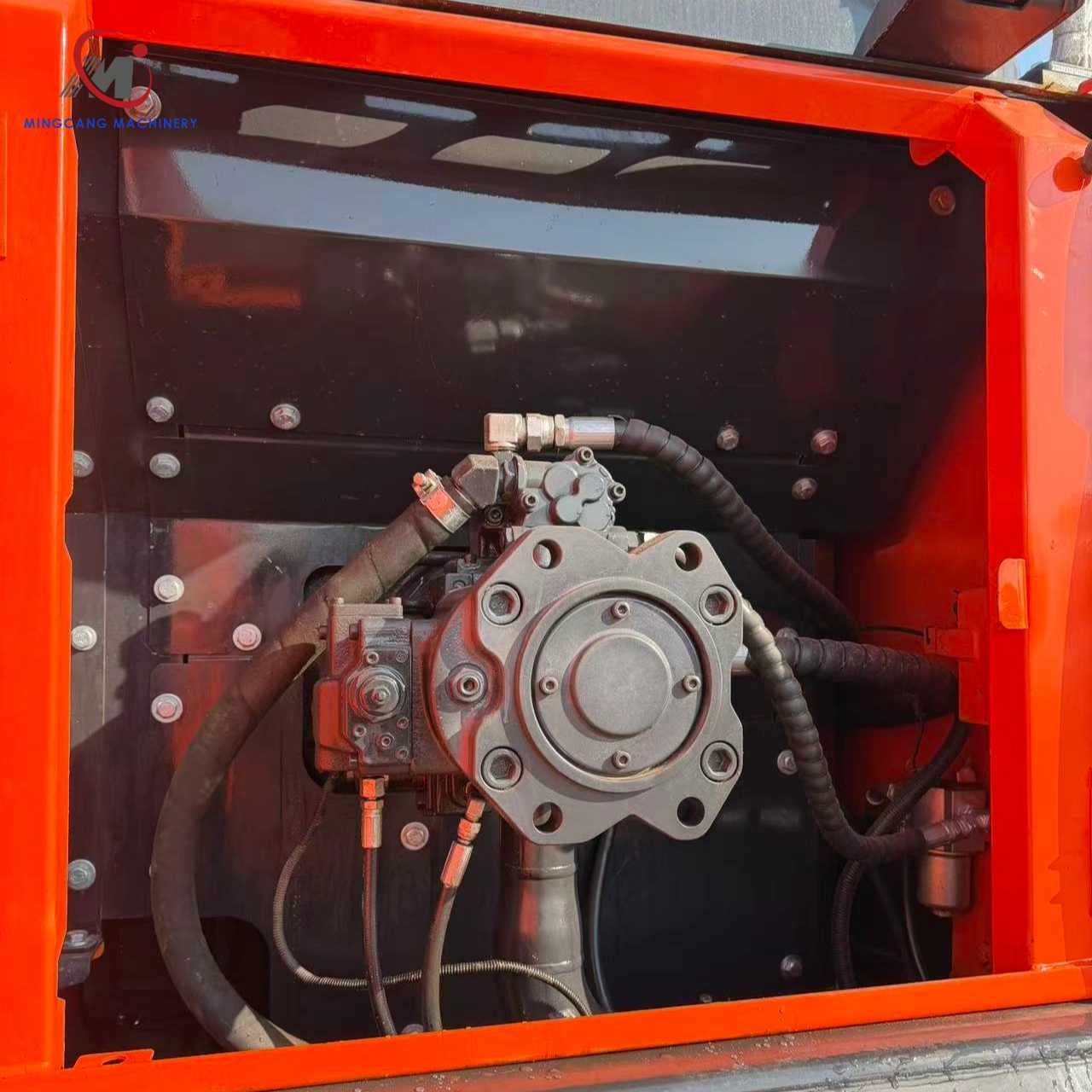 High Performance 30 Ton Excavator Doosan DX300 for Mining Construction