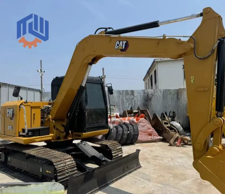 حفارة كاتربيلر CAT 307E2 مستعملة للبيع بحالة جيدة