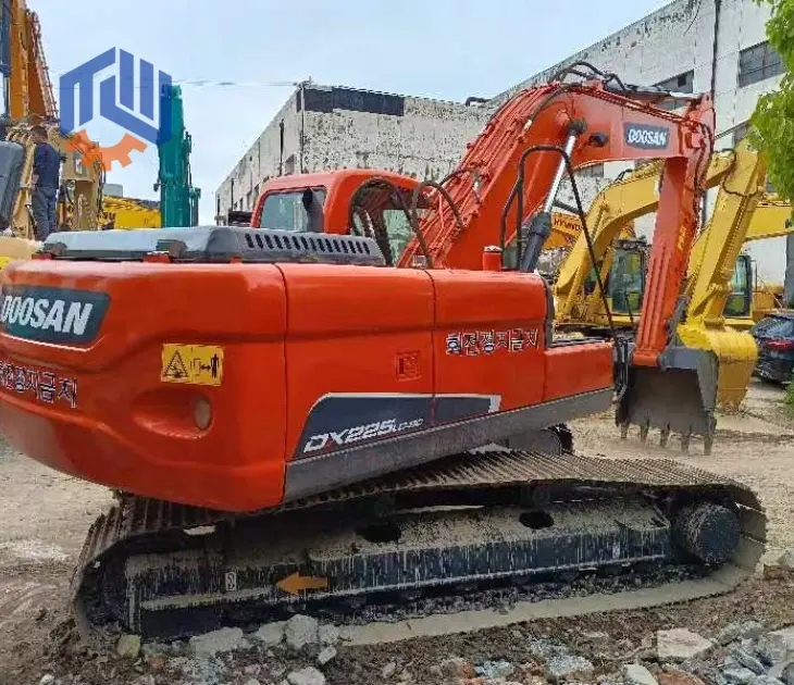 Escavadeira Doosan DX225 usada original e mais vendida à venda