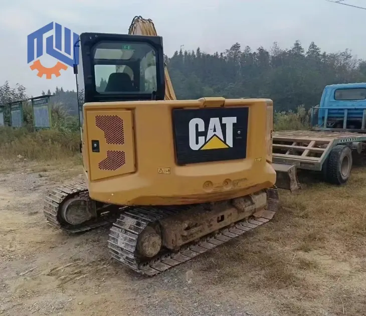 Excavadora Caterpillar CAT 307.5 usada para proyectos de minería y construcción