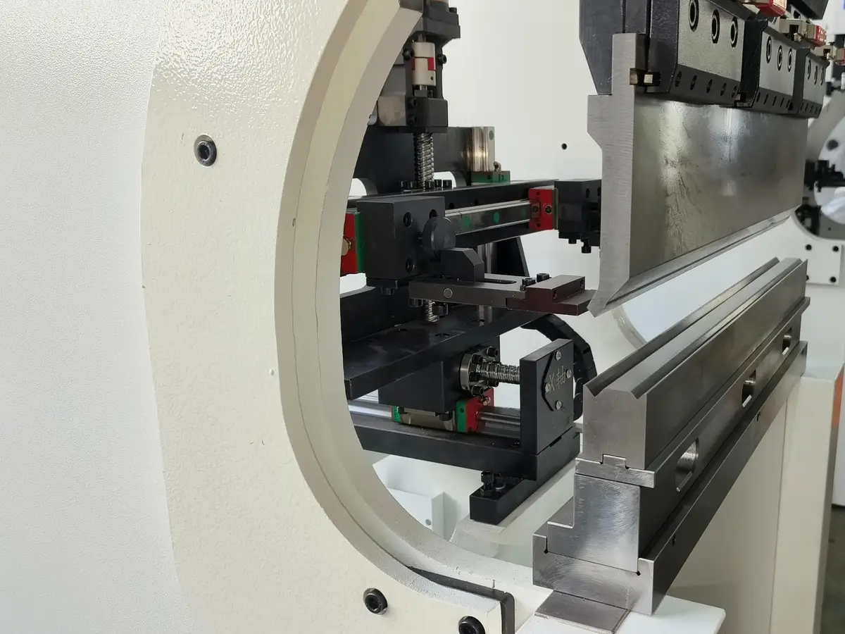 Electric press brake machine back gauge system
