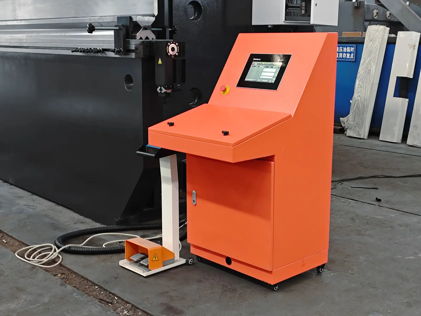 Large tonnage press brake machine CNC controller