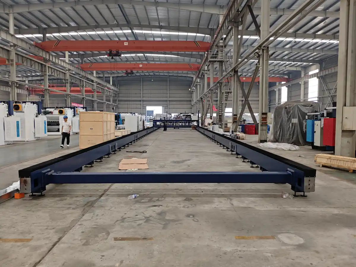 Ground rail laser cutting machine customizable size