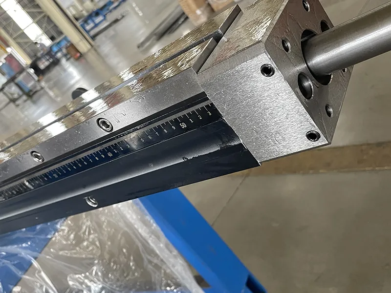Press brake crowning system