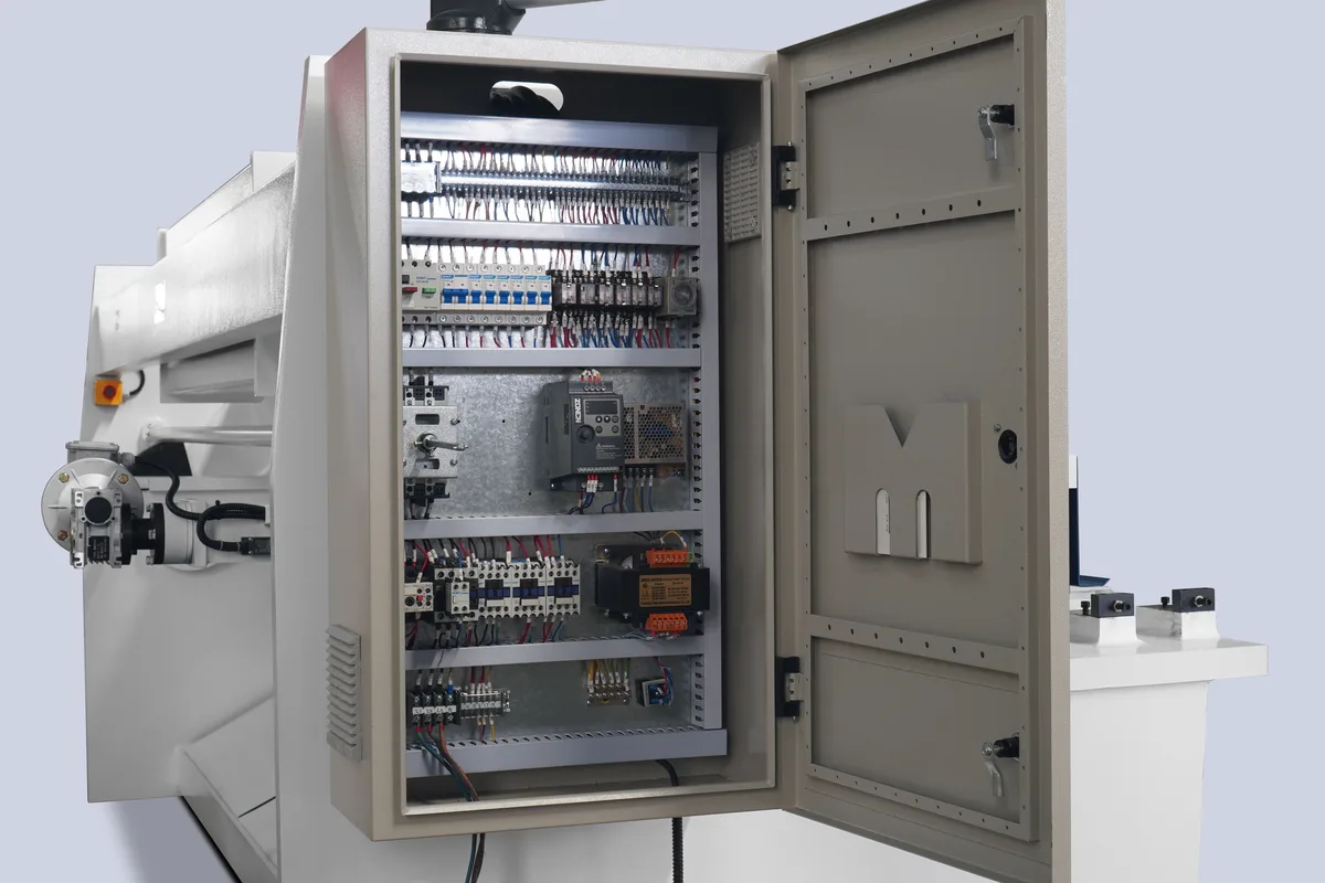 Swing beam shearing machine electrical cabinet