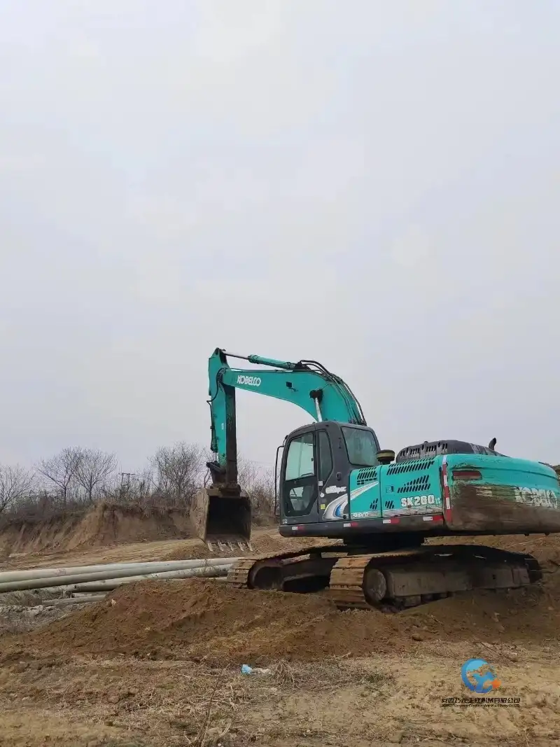 Used Excavator Kobelco SK260