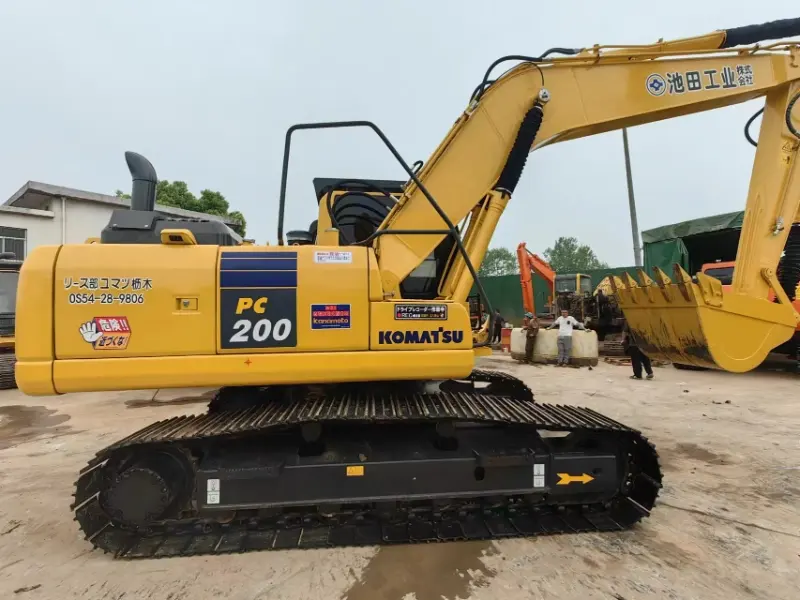 Used Excavator Komatsu PC200