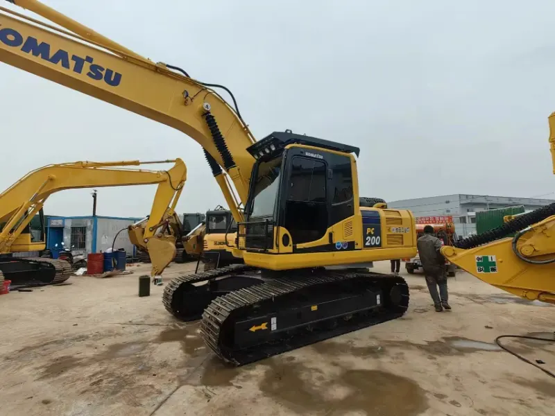 Used Excavator Komatsu PC200