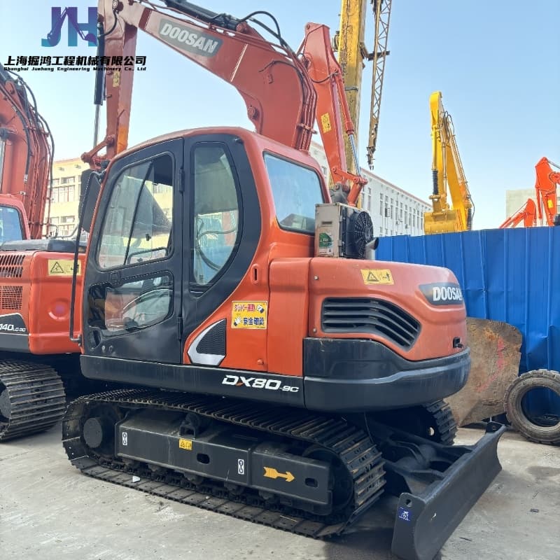 Used Doosan Dx80 Compact Hydraulic Crawler Machine High-performance Budget-friendly for Sale