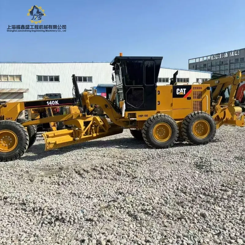 Product Details No Item Data 1 Type CAT 140K 2 Operating weight 16600kg 5 Walking speed 38km/h 15 Length 8080mm 16 Width 2550mm 17 Height 3380mm
