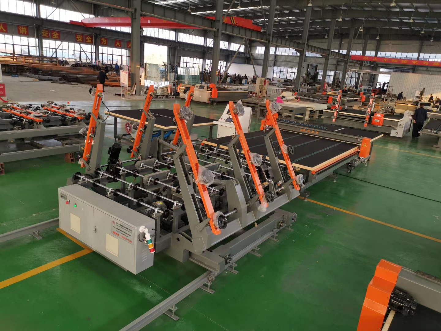 Stable performance 8133 type glass cutting line manufacture