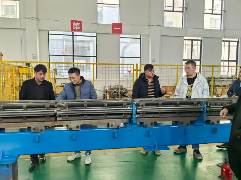 Hot rolling mill guide system