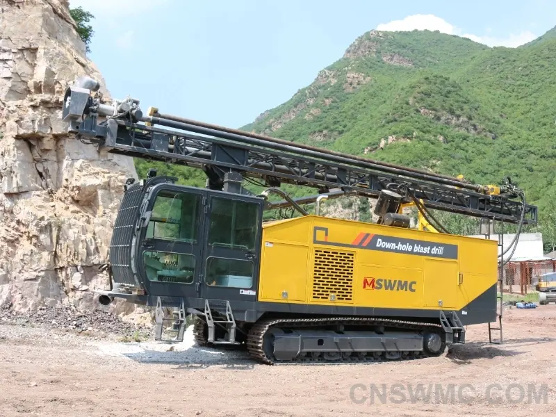 SWDM 178A-DTH full hydraulic crawler mounted large diameter blast hole surface down-the-hole drill rig