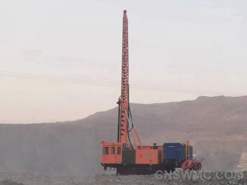 Rig pengeboran bawah lubang ledak permukaan berdiameter besar dengan crawler hidrolik penuh SWDM 280BE-DTH