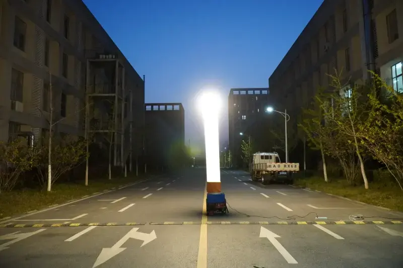 Tour lumineuse gonflable LED