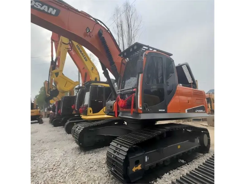 Doosan DX225 Excavator