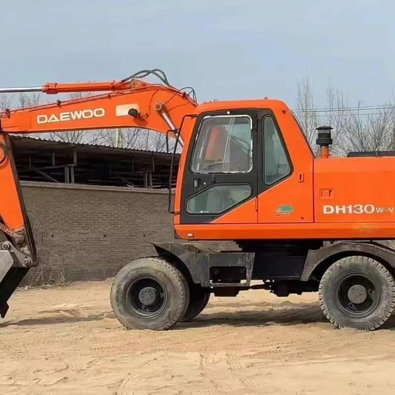 High quality used excavator Doosan DH130