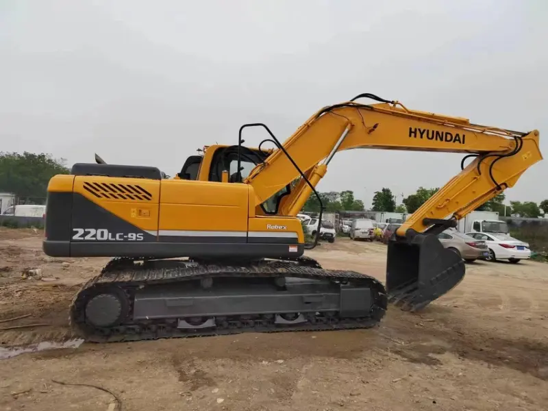 Used Hyundai 220-9 Excavator