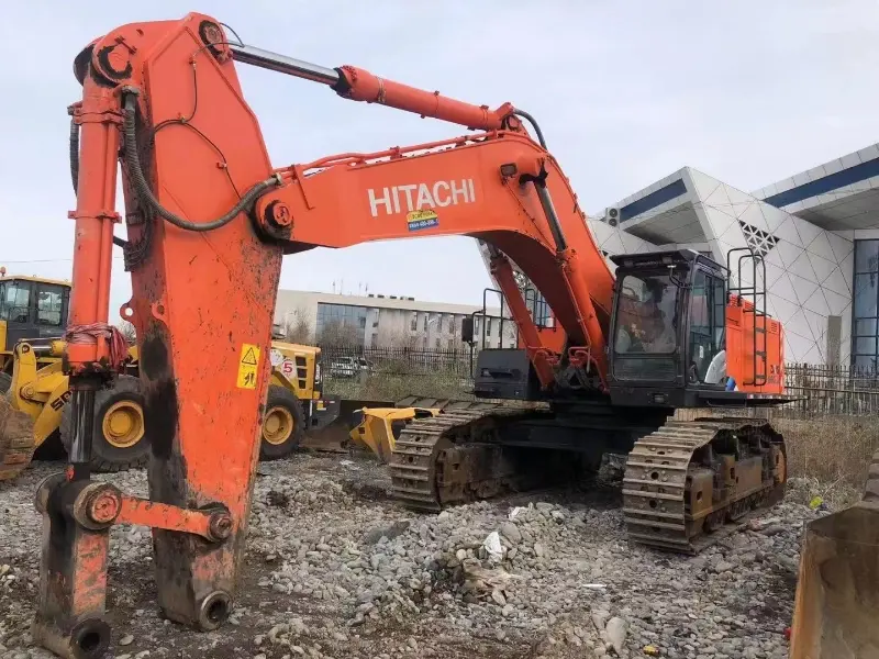 Hitachi ZX690-5A Excavator