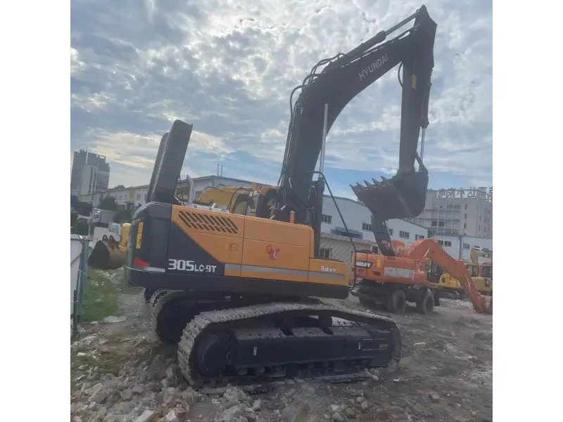 Used Hyundai 305-9 Excavator
