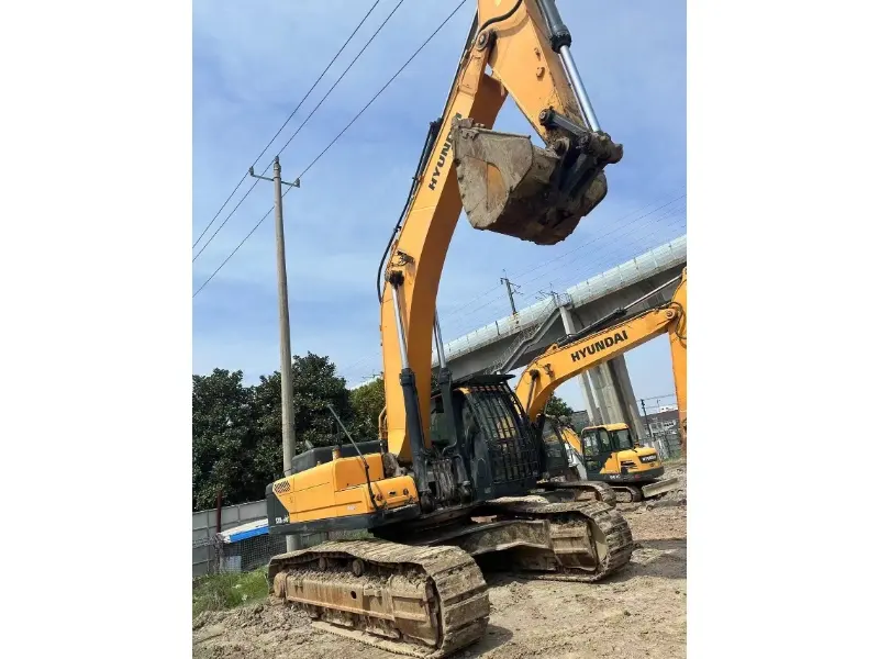 Used Hyundai 520 Excavator