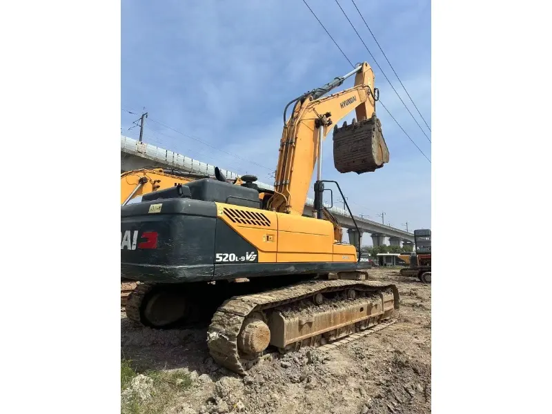 Used Hyundai 520 Excavator