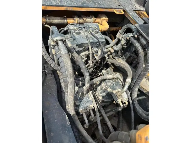 Used Hyundai 520 Excavator