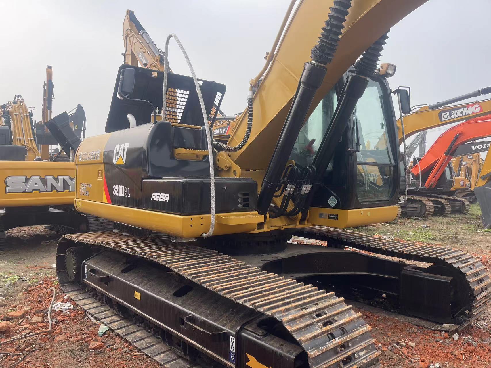 Cat 320D2L Excavator